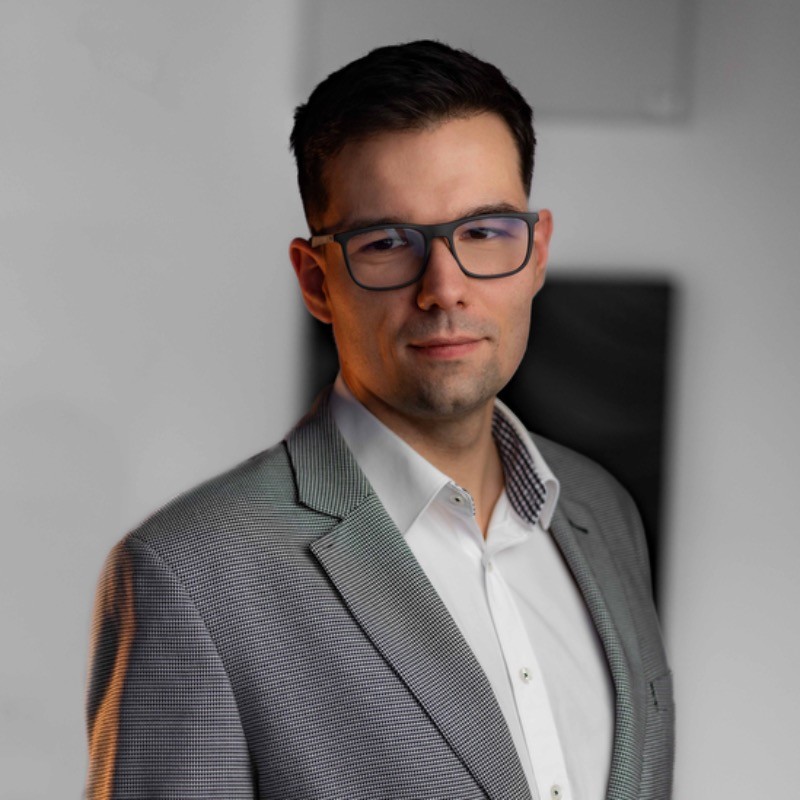 Sebastian Dąbrowski – CEO Sales Buddy